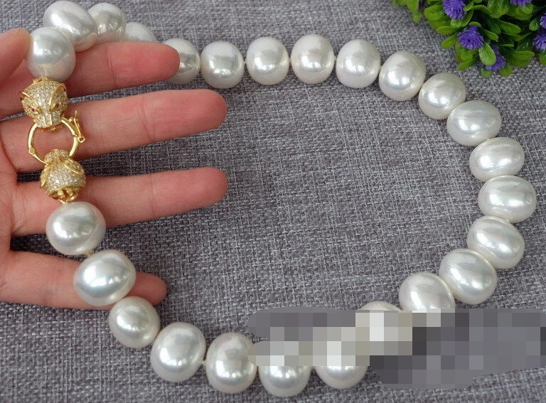 

0826 white sea shell pearl OVAL necklace-zircon clasp