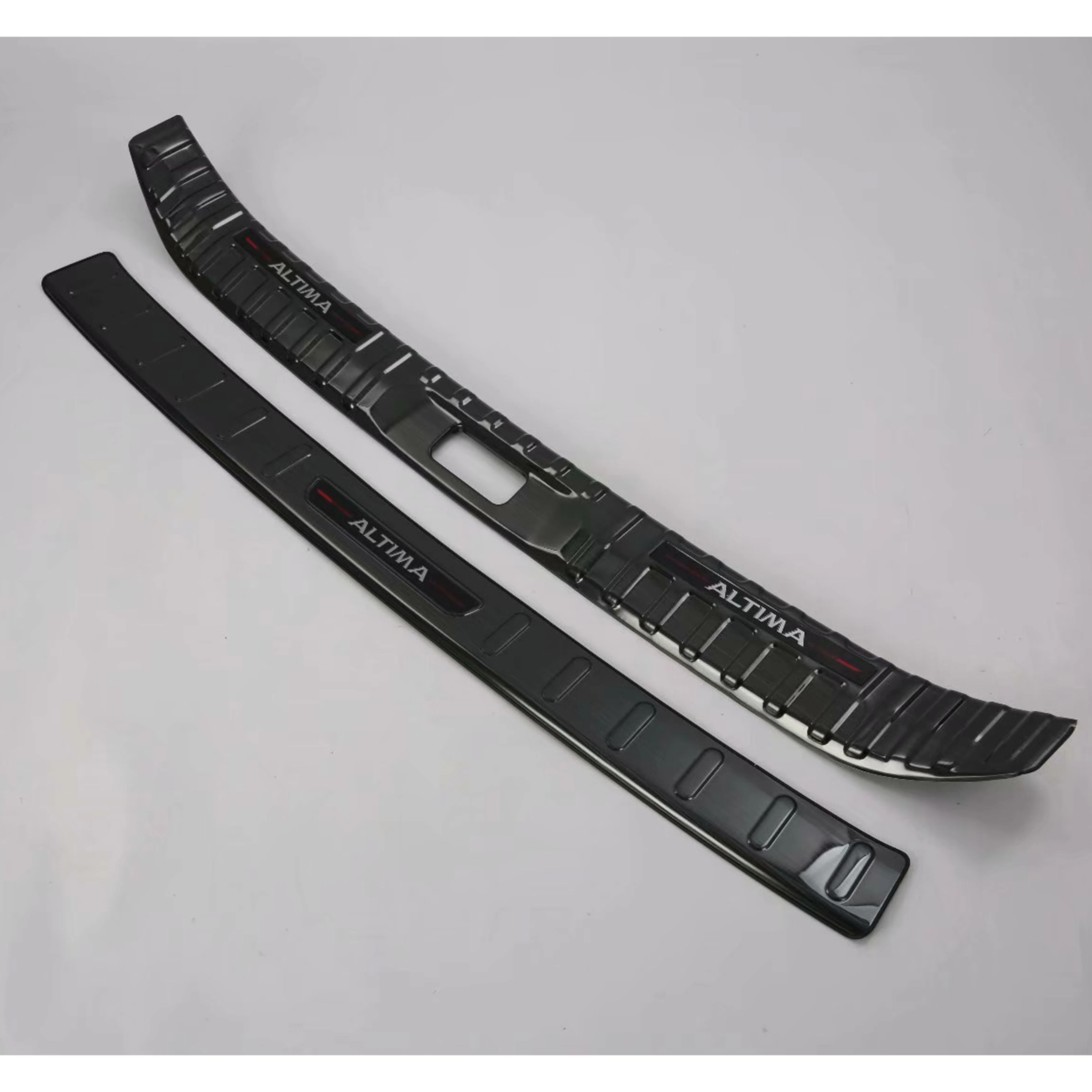 

Stainless steel Car Rear Guard Bumper Protector Trim Cover car sticker plate style For Nissan Teana 2019