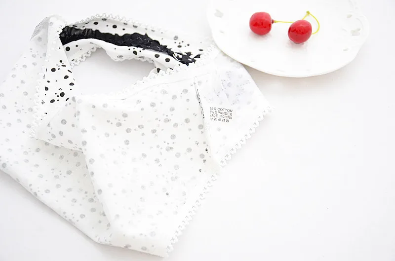 3889942777_541603624