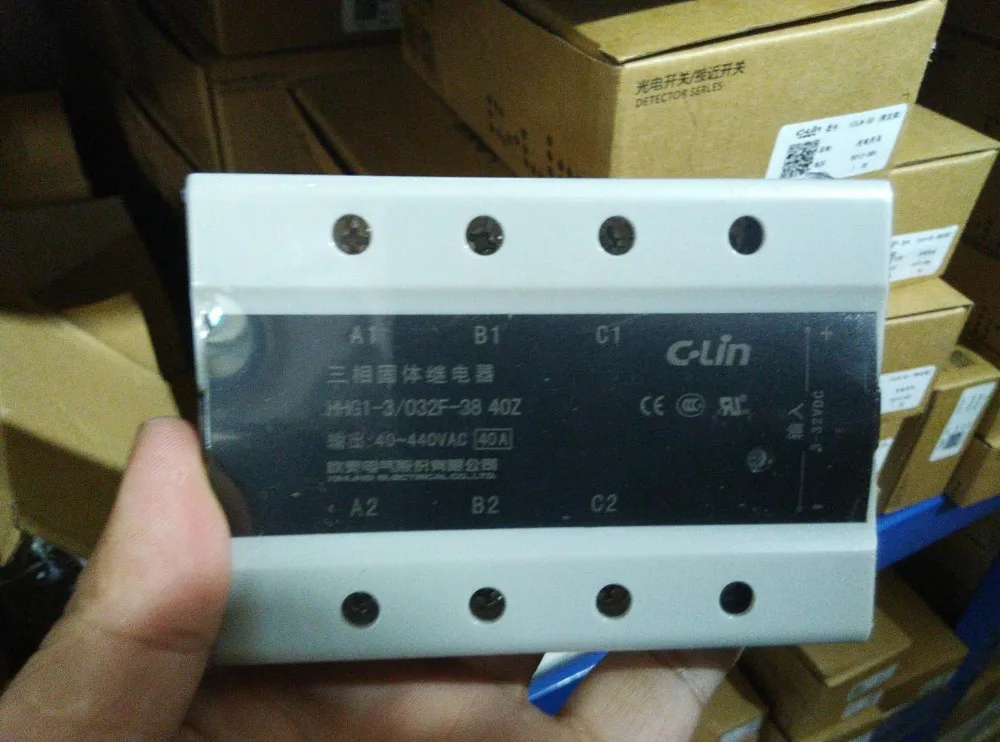 

Brand new original authentic C-Lin HHG1-3/032F-38 40Z three-phase DC control AC SSR-DA solid state relay 40A 40-440VAC