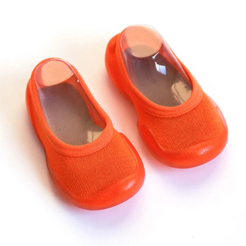 Высокое качество для маленьких мальчиков и девочек, которые только начинают ходить, дышащие, комфортные, мягкая детская резиновая подошва с защитой от скольжения Яркая обувь для детей - Цвет: Оранжевый