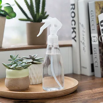 

200ML Plastic Pot Plant Flower Watering Pot Spray Bottle Garden Mister Sprayer Hairdressing Press the rotatable Garden Tool 1D24