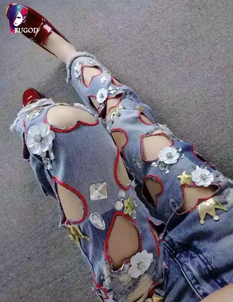 

2016 Summer Thin Hollow Diamond Sequins Embroidered Jeans Women Loose Heart Hole Denim Pants Ripped Jean for Woman