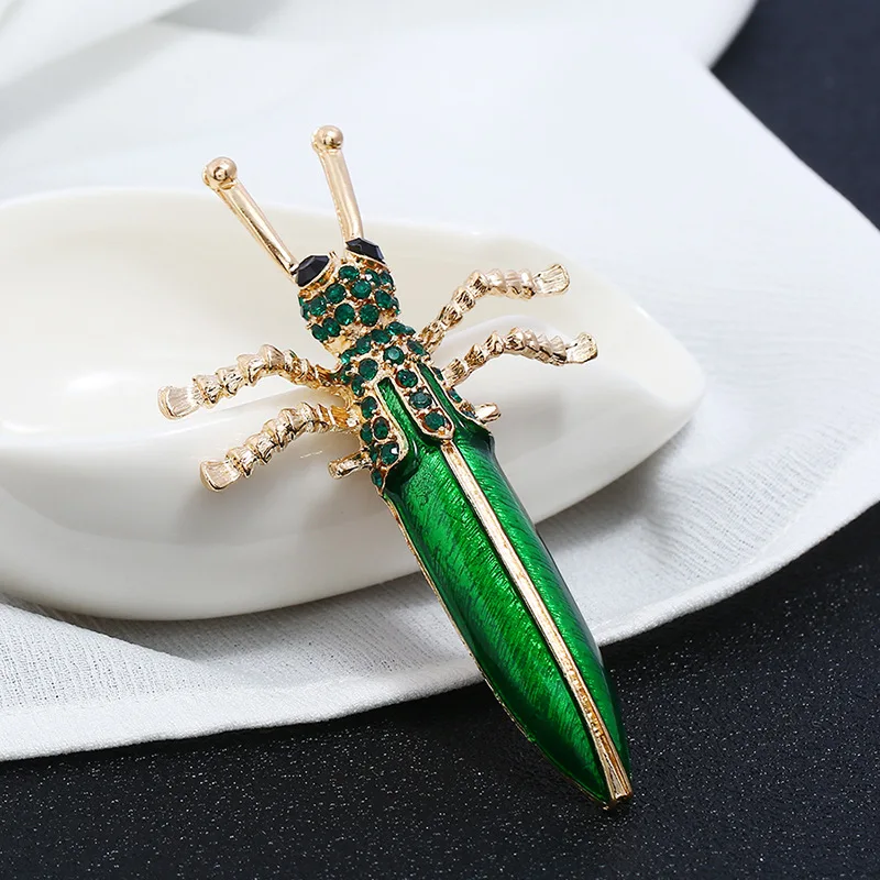 Cartoon Green Enamel Insect Brooches Men Grasshopper animal brooches For Women Lady Classical Fashion  Sweater Decoration Pins