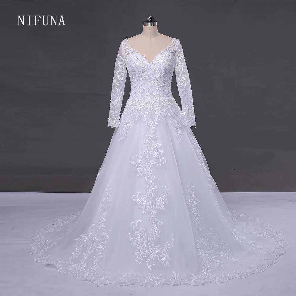 

Vestido De Noivas 2018 White Bride Lace Dress Vintage Lace Long Sleeve Wedding Dresses Ball Gown Vestido De Noiva Com Manga