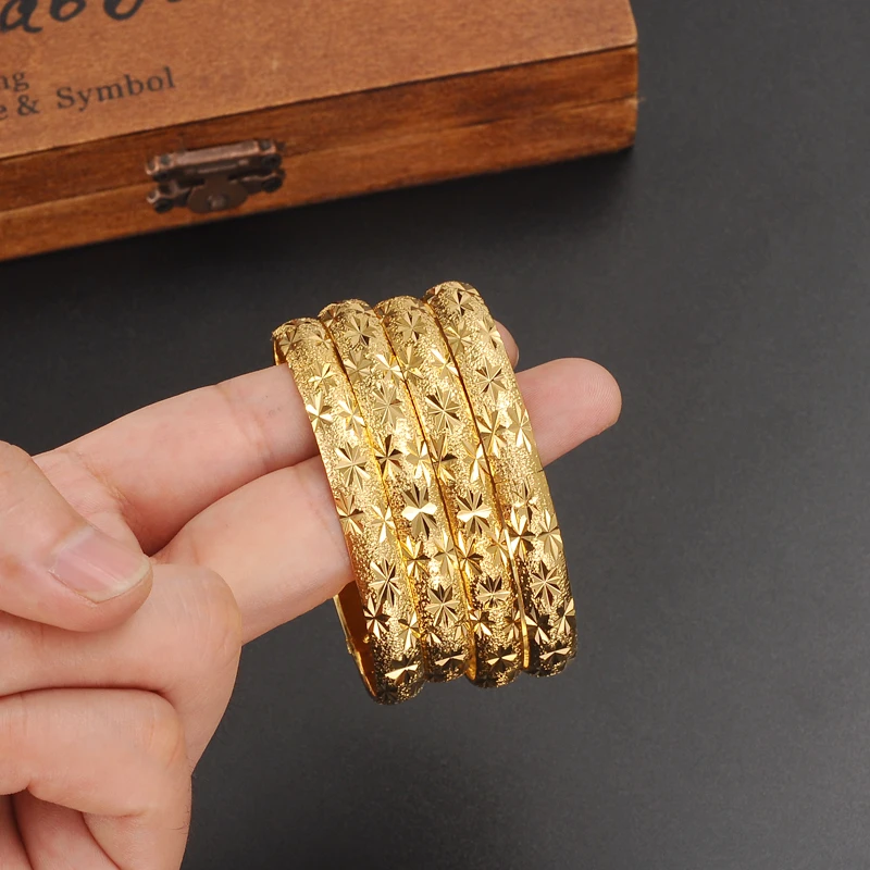 Unduh 7000 Koleksi Gambar Gelang Emas Dubai Paling Baru Gratis HD