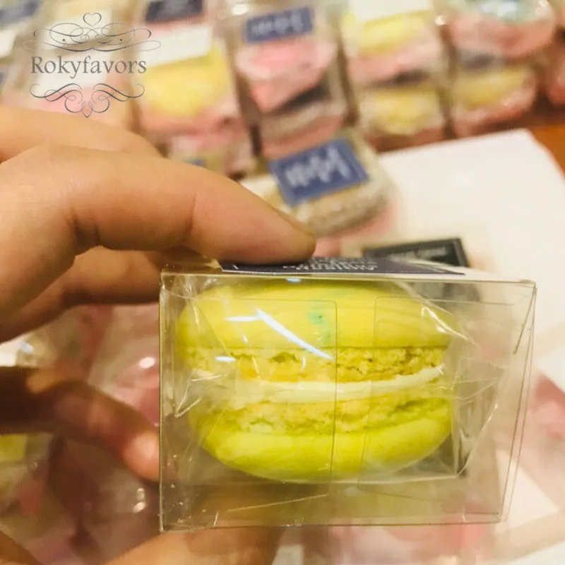

200PCS 5x5x3.5cm Clear Plastic PVC Macaron Box for 1 Macarons Package Box Supplies Bomboniere Favors Boxes with Protect Film