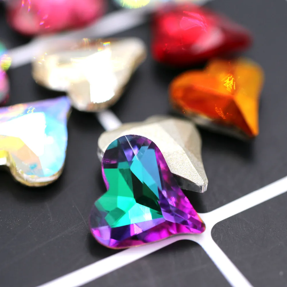 

New Nail Art pointback rhinestones 20pcs K9 glass crysyal Heart shape Purple Red Light rhinestones diy clothing Accessories