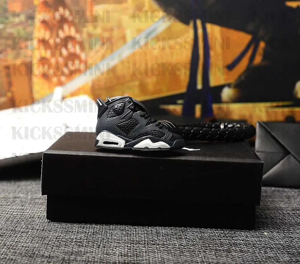 

DIY Retro OG Air Jordan 6 “ Lakers” 3D Mini Jordan Sneaker Keychain Bag Box Pendant Couple doll accessory