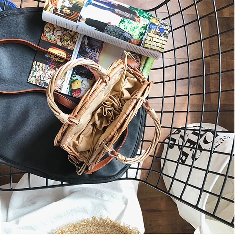 Luxury-Wicker-Woven-Small-Round-Bag-INS-Popular-Retro-Handbag-Women-Handmade-Rattan-Shoulder-Bag-Fashion