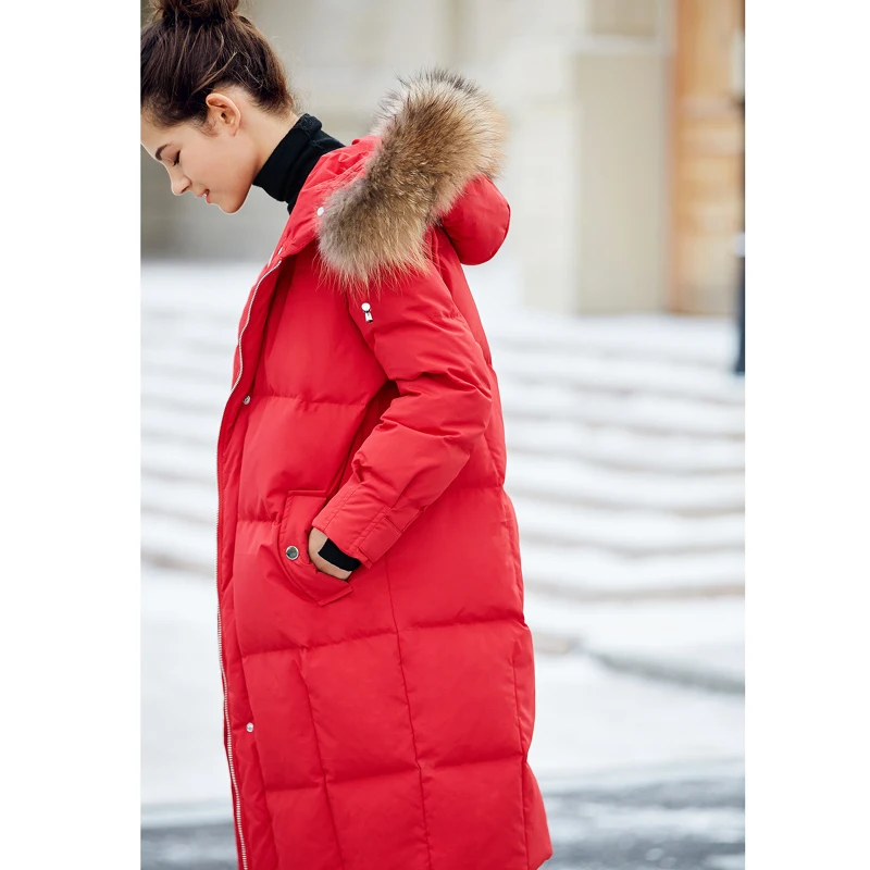Amii минималистичный 90% белый пуховик длинный женский зимний Повседневный однотонный воротник из меха енота размера плюс женский пуховик парка - Цвет: red  down jacket