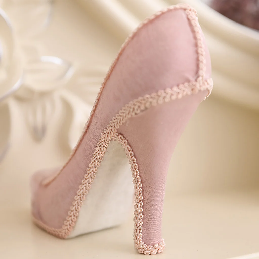 Elegant Cute Lady High-heel Shoes Ring Display Jewelry Holder Pink Resin 8 Slots Insert Wedding Party Gift