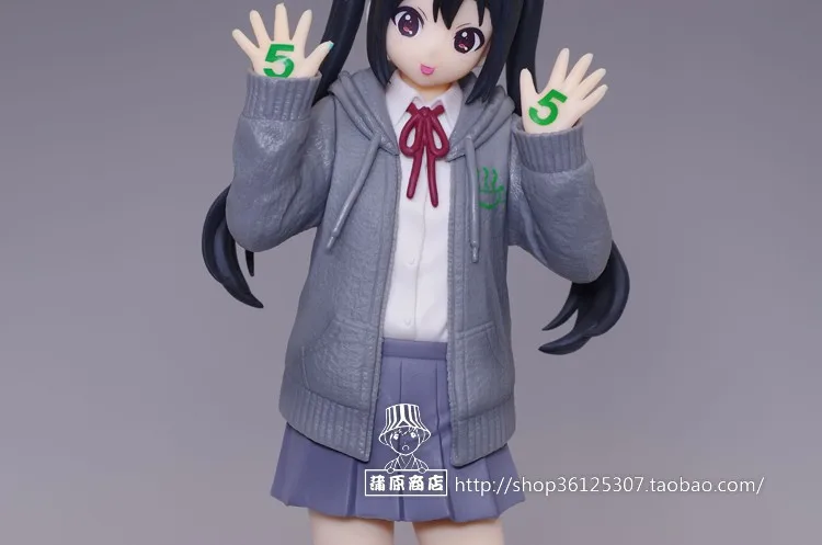 g (5)