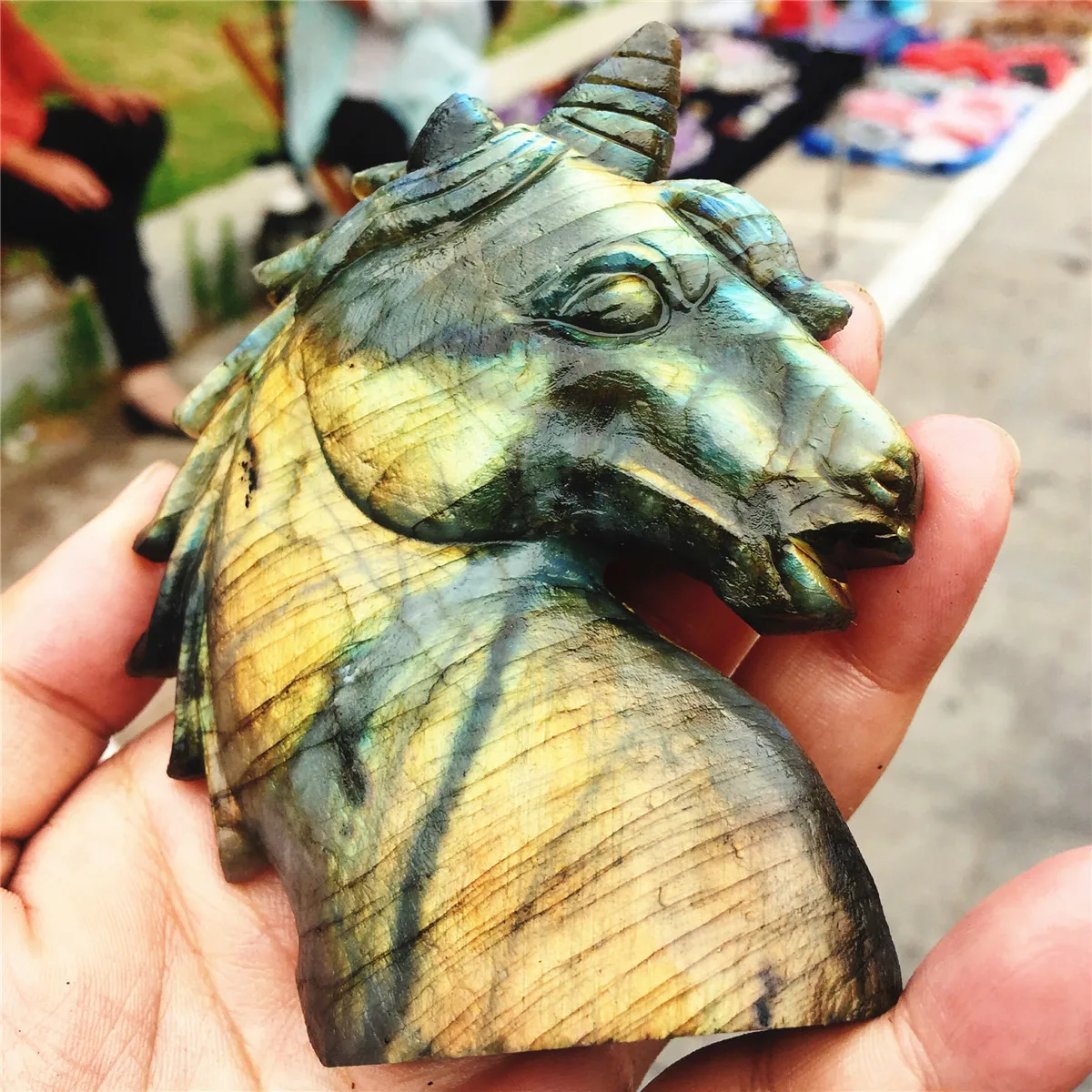 1 шт. AAAA натуральный камень кристалл pull feldspar резной Единорог натуральный pull feldspar животное целебное украшение для дома блеск