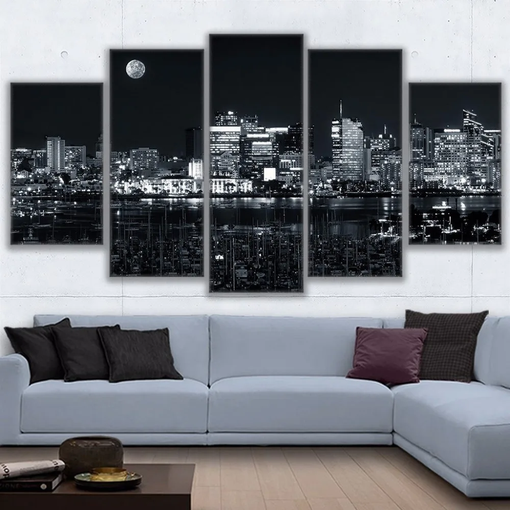 MODERN_LIVINGROOM_MOCKUP_2f359986-7093-4991-b505-4b13df4b1365_1024x1024