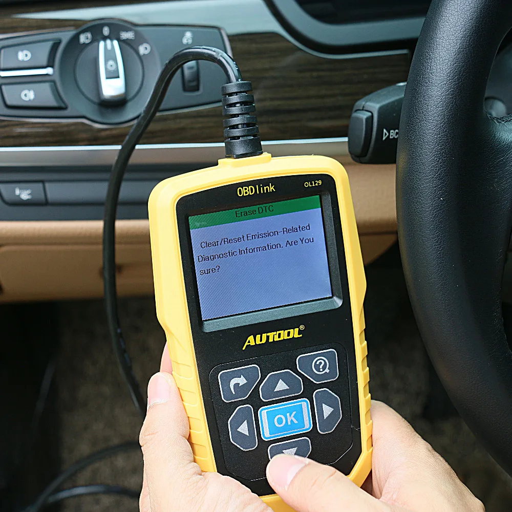 AUTOOL OL129 OBD Может Универсальный Автомобильный сканер двигатель ошибка диагностический инструмент лучше, чем AUTEL 519