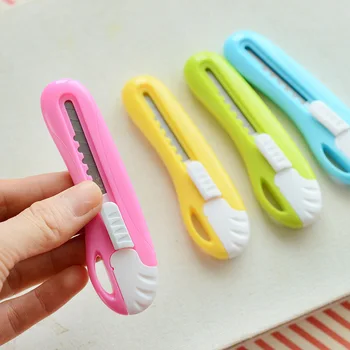 

Coloffice 2PCs/Set Cute Color Utility Knife With Lanyard Hole Letter Splitting Knife Students DIY Stationery Office Supplies