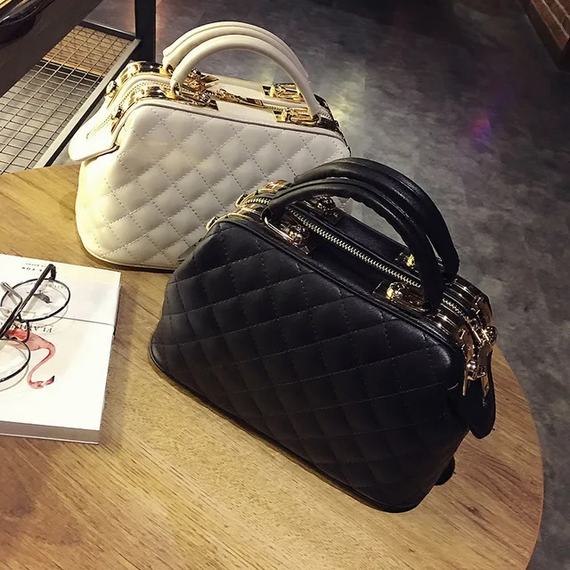 

2019 summer new shoulder bag casual rhombic female chain small square bag Korean fashion Portable Messenger Bag