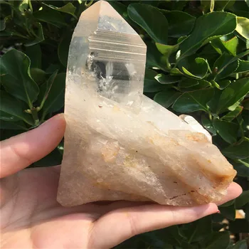 391g Natural and beautiful crystal stone 391g Natural and beautiful crystal stone