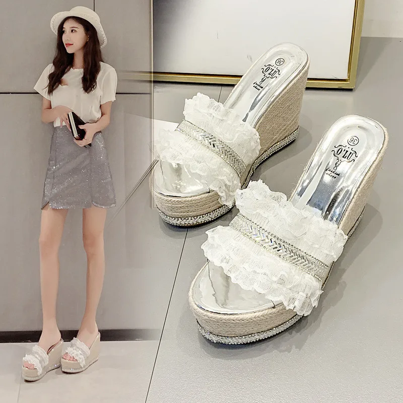 

Shoes On A Wedge Slides Luxury Slippers Med Women Heels Platform Jelly Flip Flops Sliders Designer Summer 2019 High