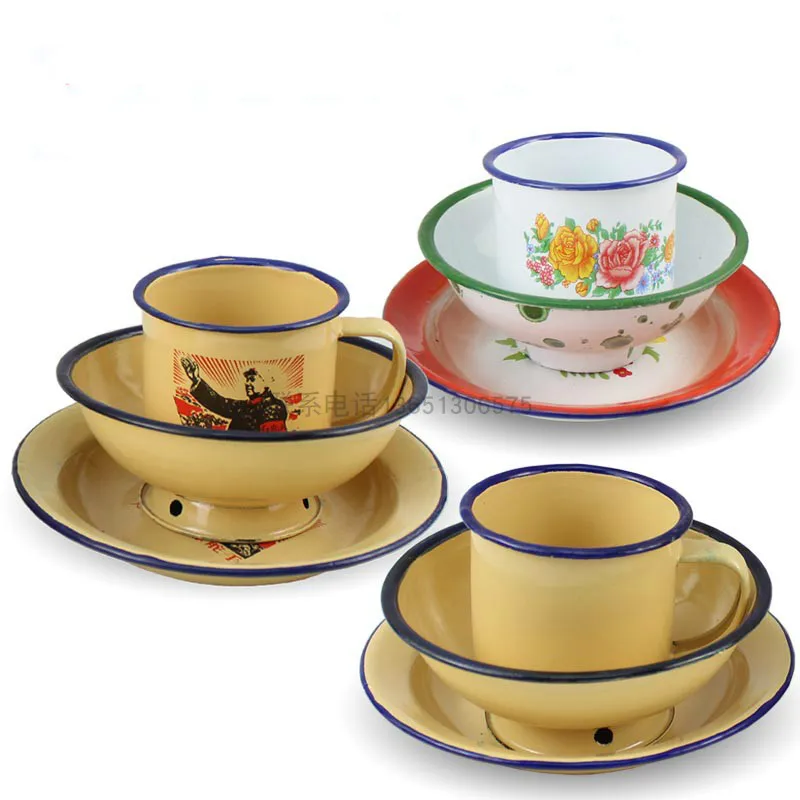 

Enamel tableware, nostalgic tableware, retro bowls, plates and cups, one set of three pieces.