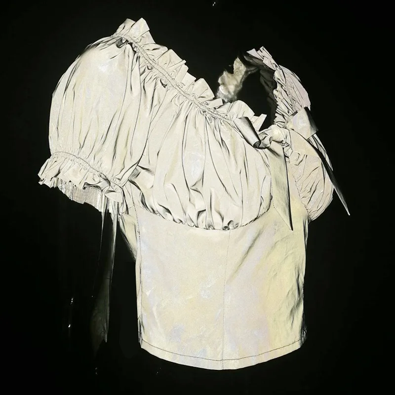 Женская Светоотражающая футболка плиссированная волнистая боковая светящаяся футболка с коротким рукавом женская Однотонная футболка с v-образным вырезом короткая футболка с пышными рукавами