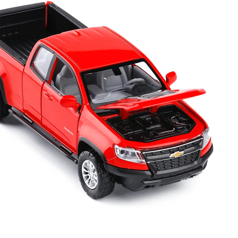 1:31 Chevrolet Colorado pick up сплав Diecasts транспортные средства модель автомобиля SUV со звуком светильник вытяните назад автомобиль игрушки для детей Подарки