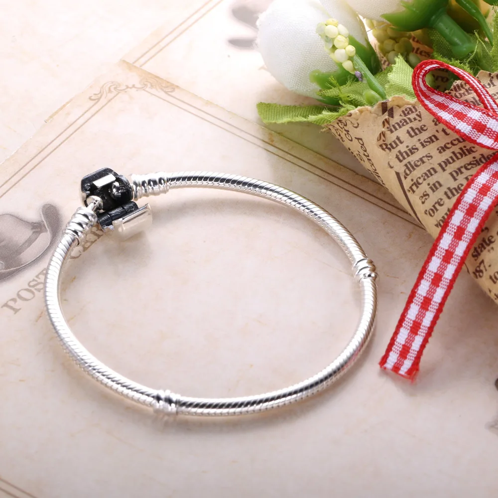 Skup Moonmory 2017 europejska popularna biżuteria 925 srebrny łańcuszek żmijka łańcuszek bransoletka z zapięciem pasuje do DIY koraliki bransoletka wężowa