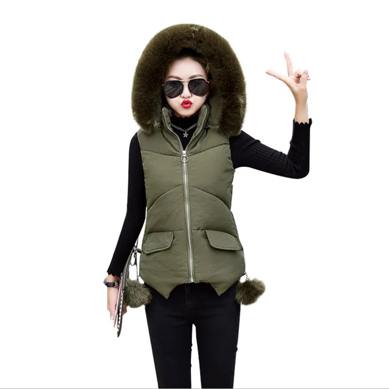 Осенне-зимний корейский женский жилет пуховик из хлопка с большим меховым воротником без рукавов жилет женский с капюшоном модный теплый жилет пальто - Цвет: Армейский зеленый