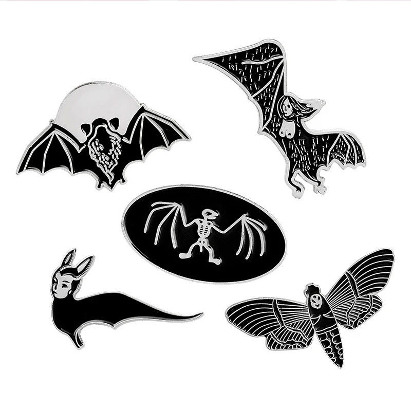 

Gothic Bee Dark Skeleton Denim Jeans For Women Men Kid 1PC Shirt Cartoon Brooches Bag Lapel Punk Animal Enamel Pins Gift