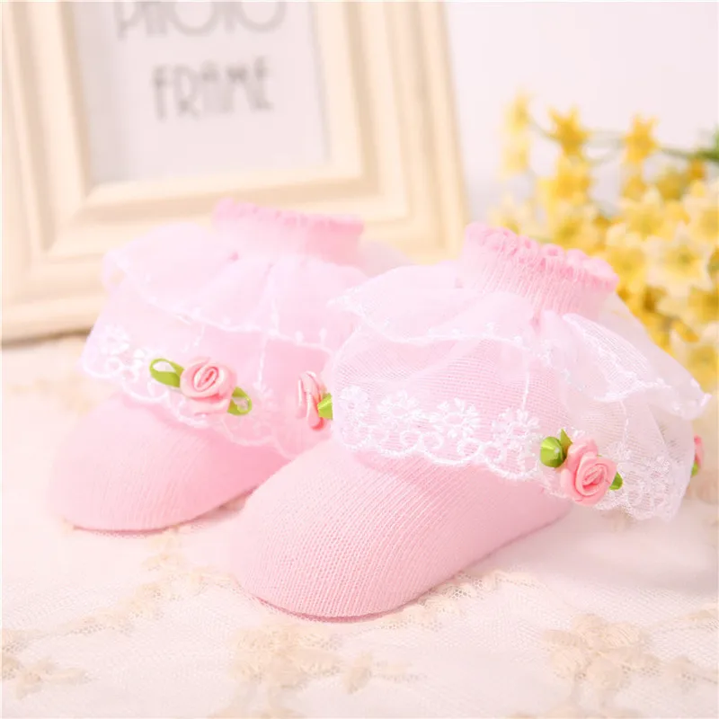 Хлопковые носки для маленьких девочек; носки до лодыжки для малышей; кружевные носки принцессы с бантом; носки с цветочным рисунком для новорожденных; модные носки для девочек