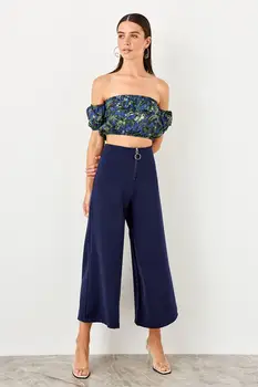 

Trendyol Navy Flare Pants TWOSS19ST0228