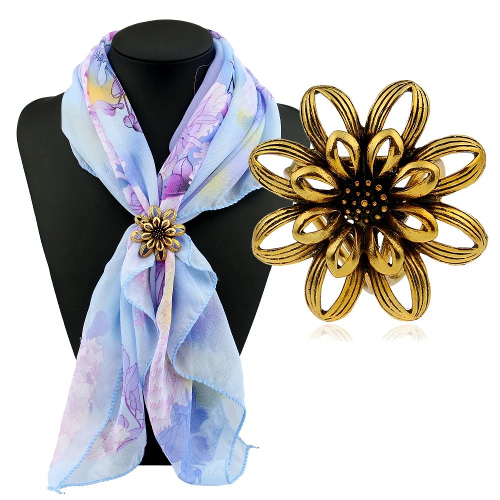 

2019 Fashion Scarf Fastener Alloy Oval Three Rings Shape Silk Buckle Shawl Clip Retro Design 5X083