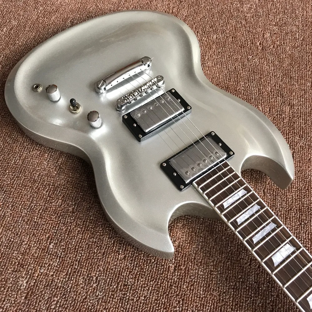 new arrival high quality electric guitar in Metallic silver color with