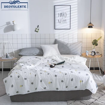 

Washable Cotton Summer Quilt Single Double Comforters White Polyester Fiber Pineapple Leaf Pattern Comforter Bed Cover