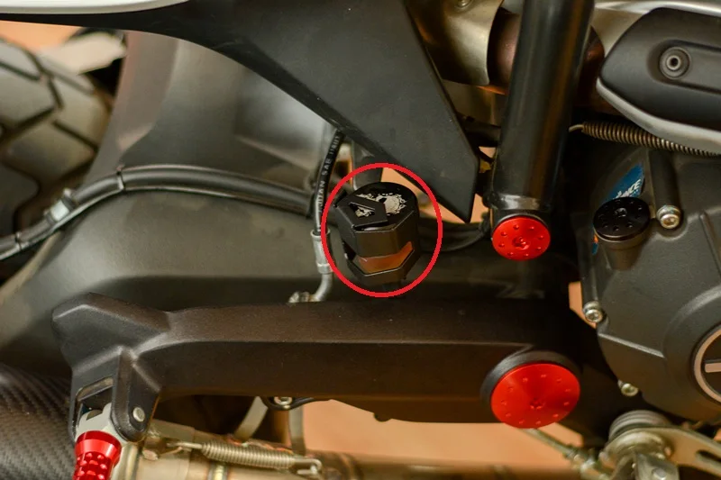 Задний тормозной резервуар крышка протектор для DUCATI скремблер 2008 2009 2010 2011