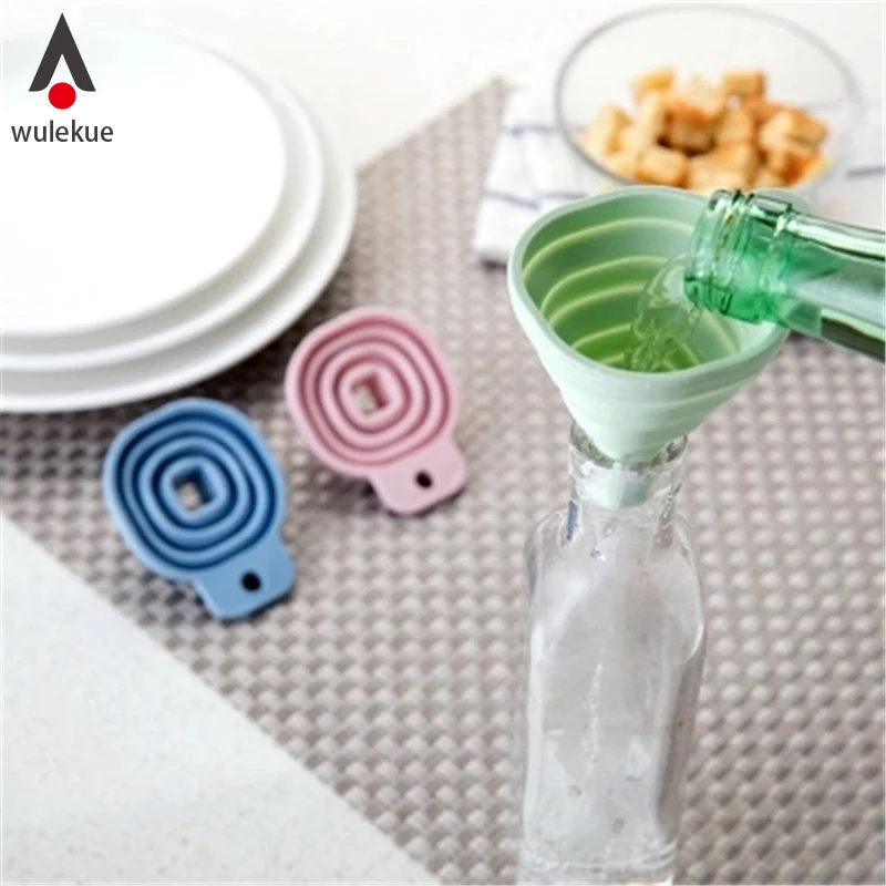 

WULEKUE Silicone Square Small Telescopic Cone Funnel Liquid Dispenser Household Food Grade Kitchen Tools