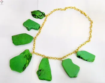 

Woman Jewelry Pendant Necklace 20x35mm Bright Green Stone Baroque Stone Pendant Gold Color Chain Choker