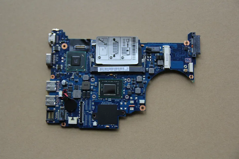 Для Samsung NP530 материнской платы ноутбука BA41-01888A интегрирован с I5-2467M процессором на
