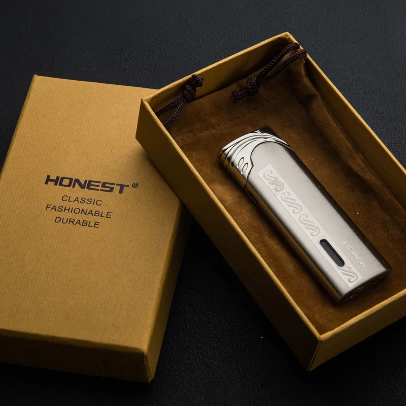 3338113889_884027964