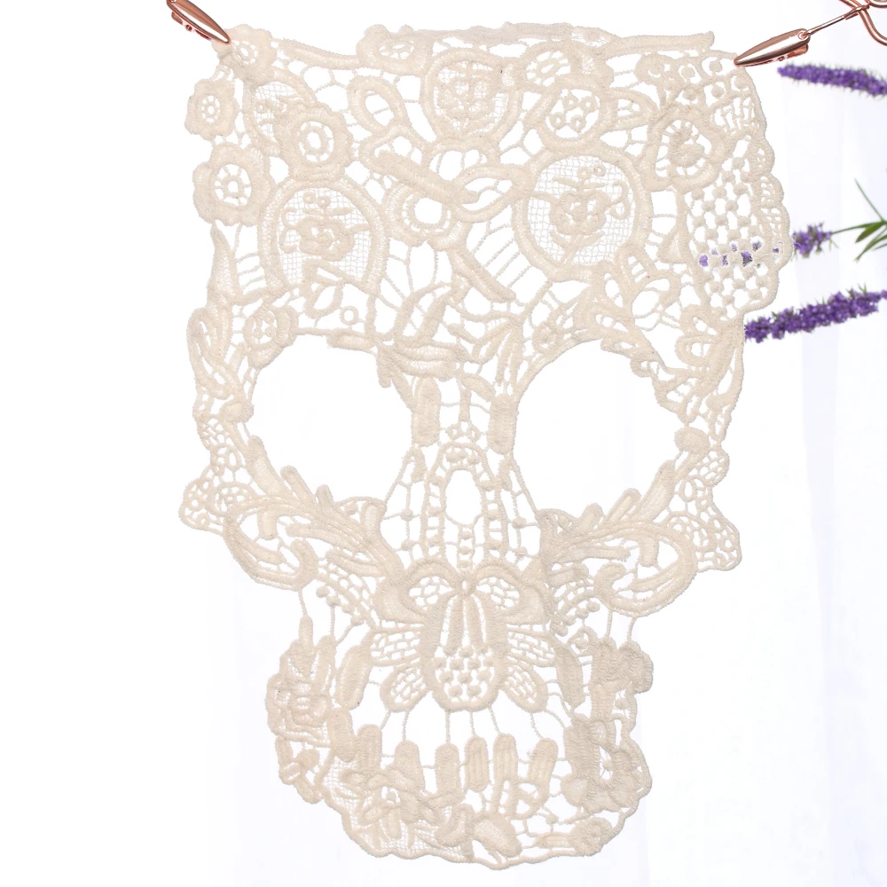 

1PC DIY Skull Shape Lace Floral Embroidery Patch Applique Sewing Patch DIY sewing on Patch for Clothing Decoration