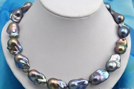 

Jewelr 006451 Rare 18 baroque black keshi reborn pearl necklace