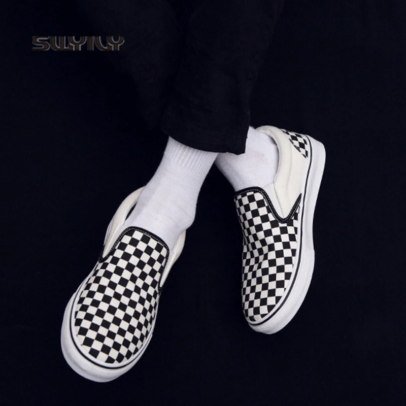SWYIVY Skateboarding Shoes Sneakers Men Shoes Flat Heel 2018 Autumn Canvas Breathable Sneakers For Men Light Tenis Skate Shoes