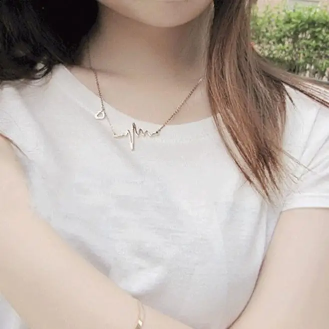 

Necklace Love Shaped Titanium Steel Heartbeat Lockbone Chain Heart Pendant Necklace Female Retro Necklace Jewelry Accessorie#5