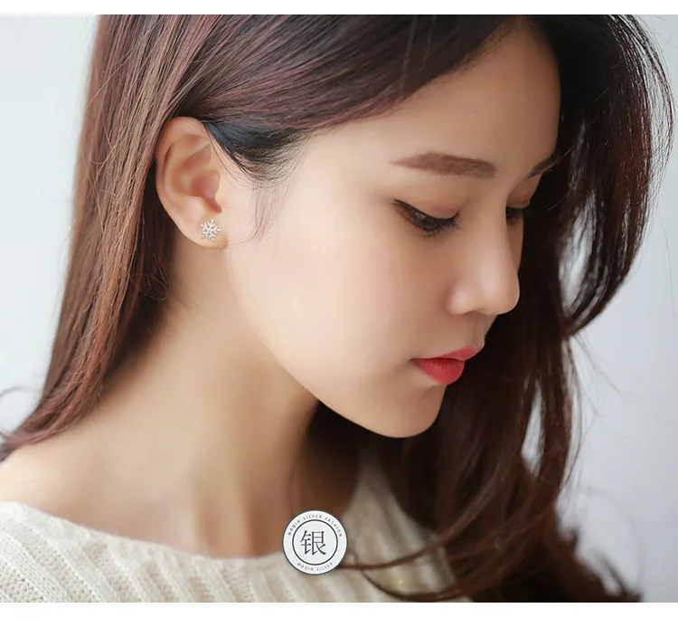 4689789585_823318017