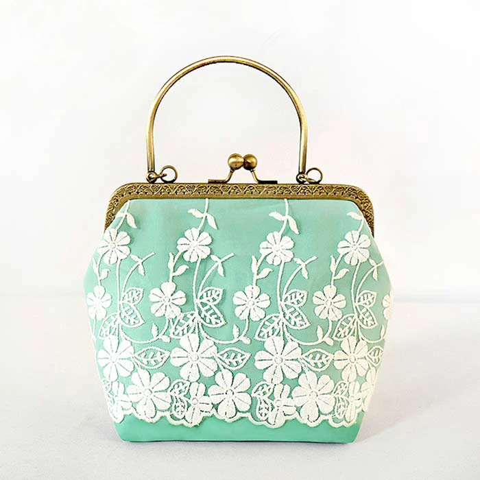 

Green Floral Flower Chains Hasp Lace Fresh PU Patent Leather Shell Shaped Bag Mouth Gold Totes Lady Women's Handbag Evening Bags