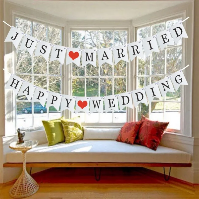 

2.4M Just Married White Banner Garland Rustic Wedding Decoration Table Mr Mrs Wedding Love Heart Festive Event Party Supplies
