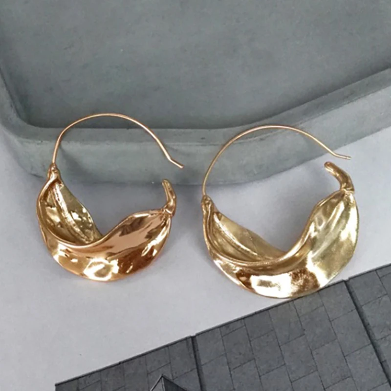 

SRCOI Gold Silver Color Irregular Leaf Hoop Earrings For Women Geometric Round Statement Earrings Fashion Jewelry Punk Gifts New