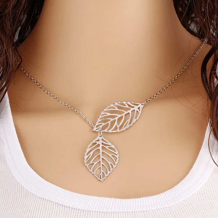 

Metal Double Silver Leaf Necklace Double Leaf Clavicle Chain Necklace Women Gold Chain Leaf Pendant Necklace Jewelry
