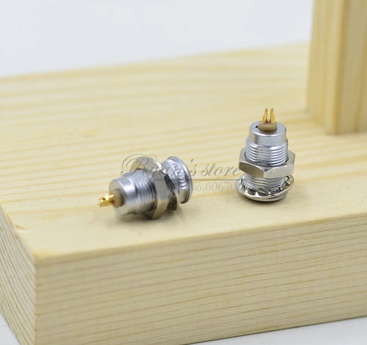 Replacement repair parts connector plug for Sennheiser HD 800 HD800